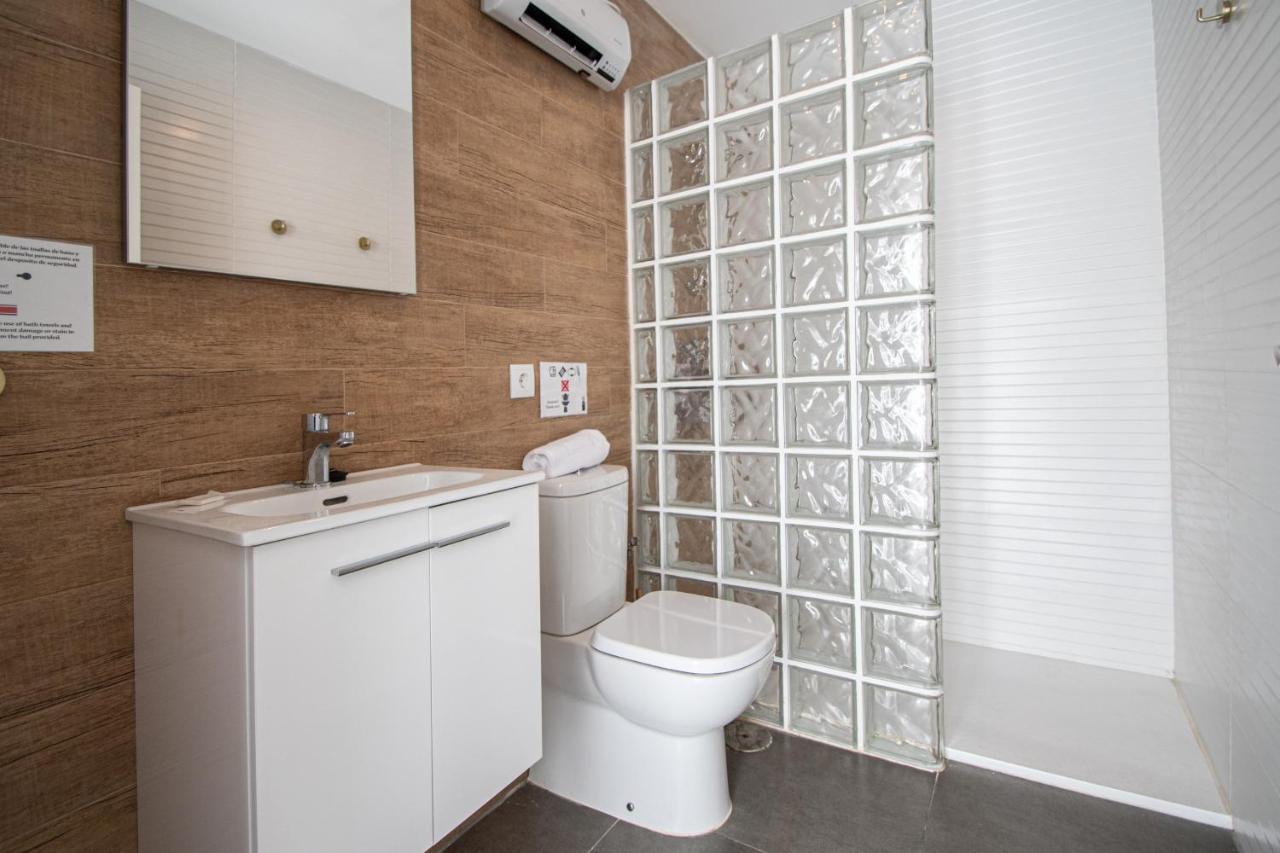 Apartamento Los Claveles - La Caleta Apartment Кадис Екстериор снимка